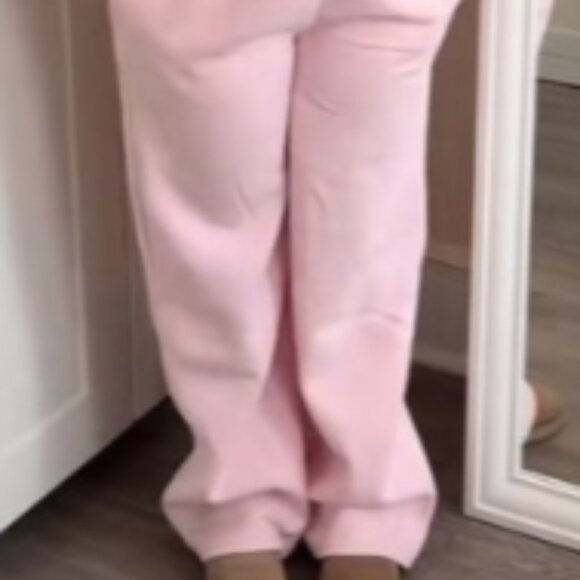 XS Pink Puma Sweat Set 🩷 - Picture 2 of 11